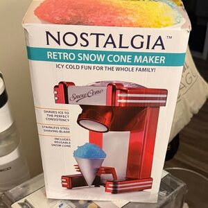 Nostalgia Red Retro Snow Cone Maker